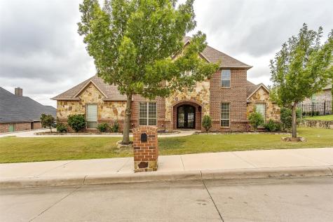 732 Flamingo Circle Burleson TX 76028