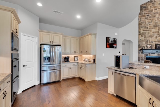 421 Summer Grove Drive Midlothian TX 76065