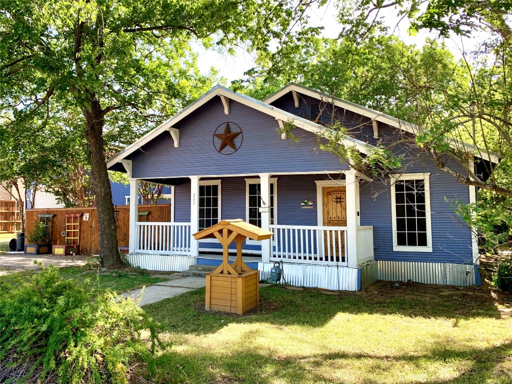 205 N Main Street Joshua TX 76058