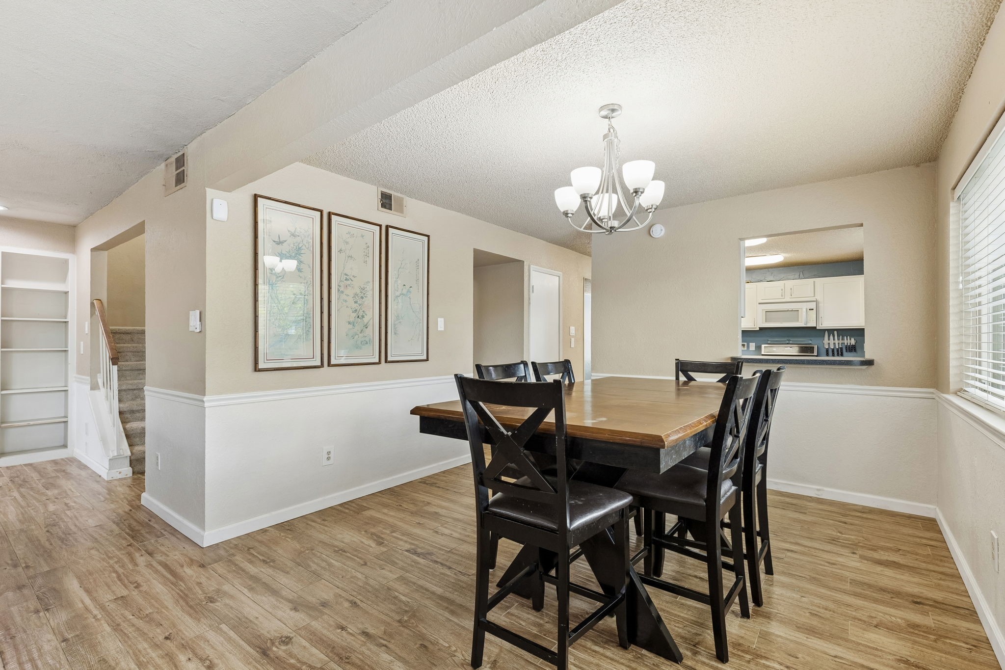 304 Lark Lane Euless TX 76039