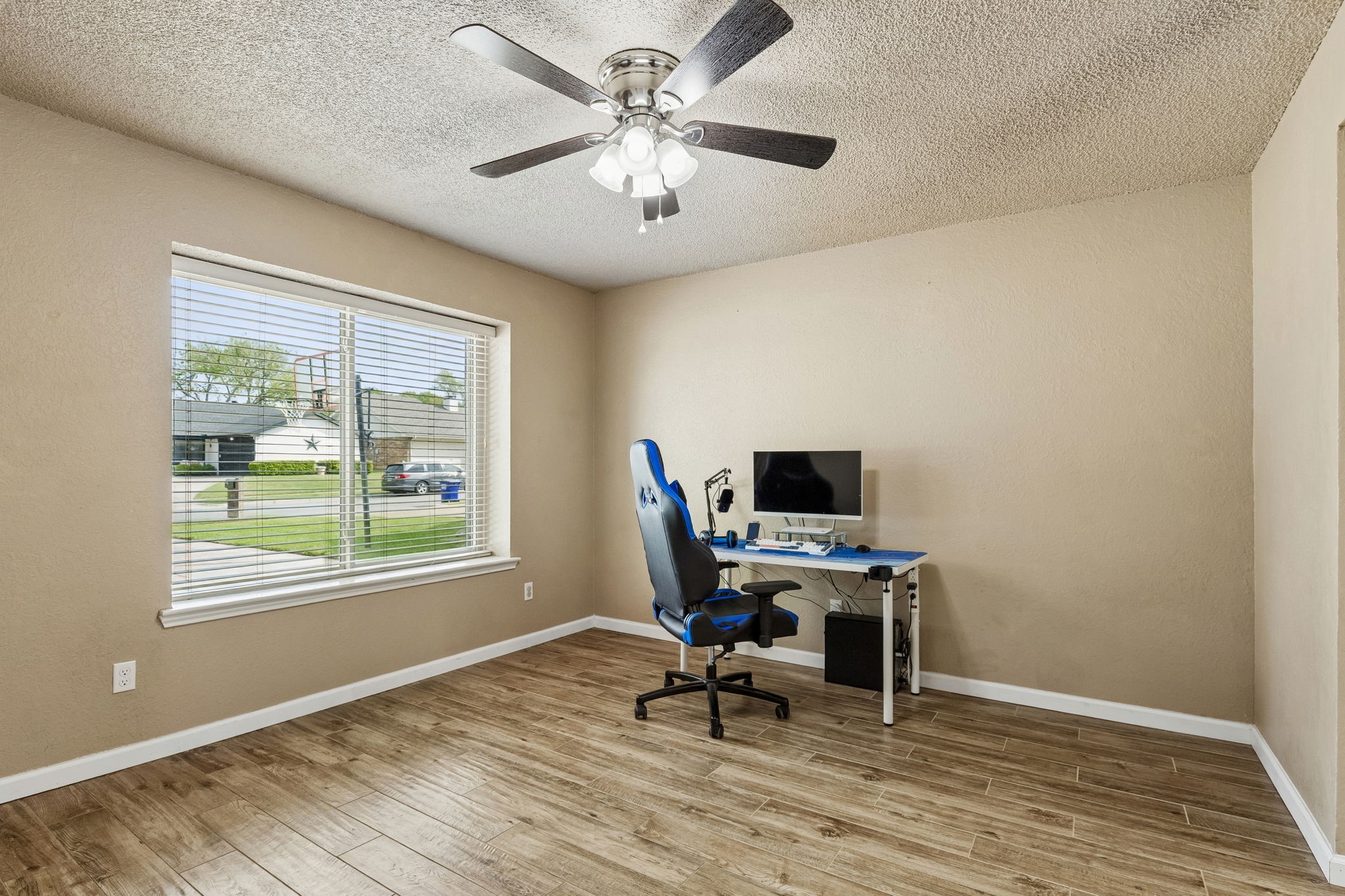 304 Lark Lane Euless TX 76039