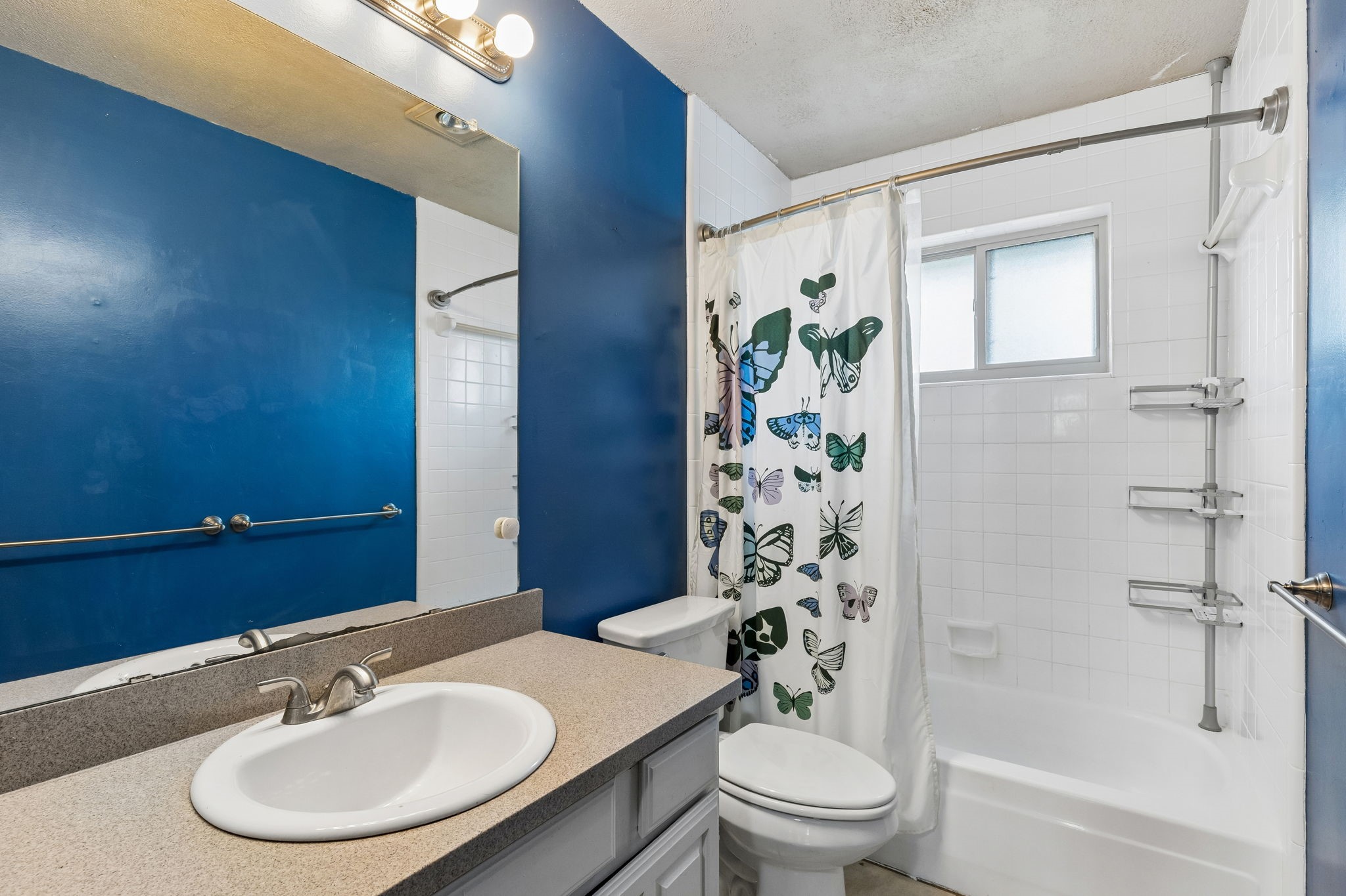304 Lark Lane Euless TX 76039
