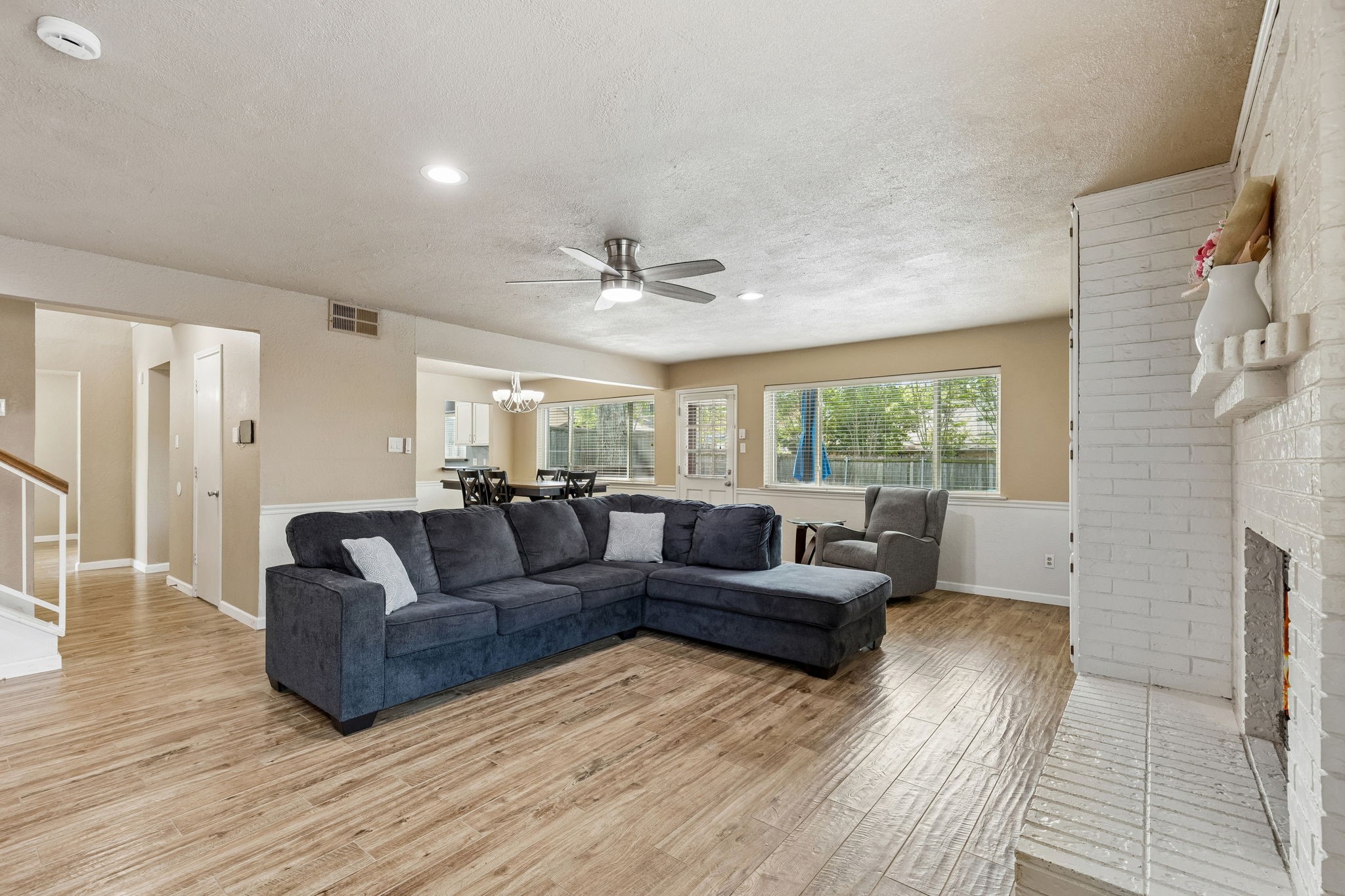 304 Lark Lane Euless TX 76039