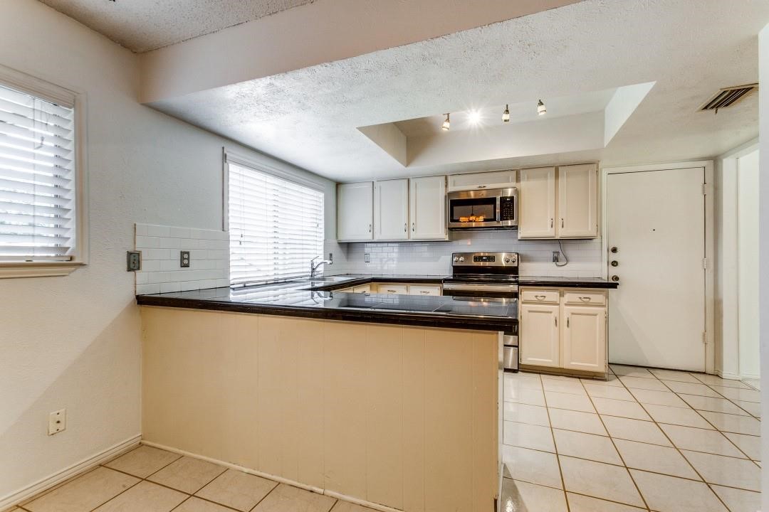 1919 J Pearce Drive Richardson TX 75081
