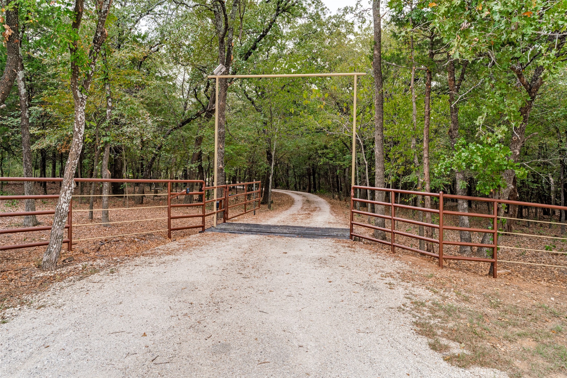 11349 S Fm 372 Valley View TX 76272