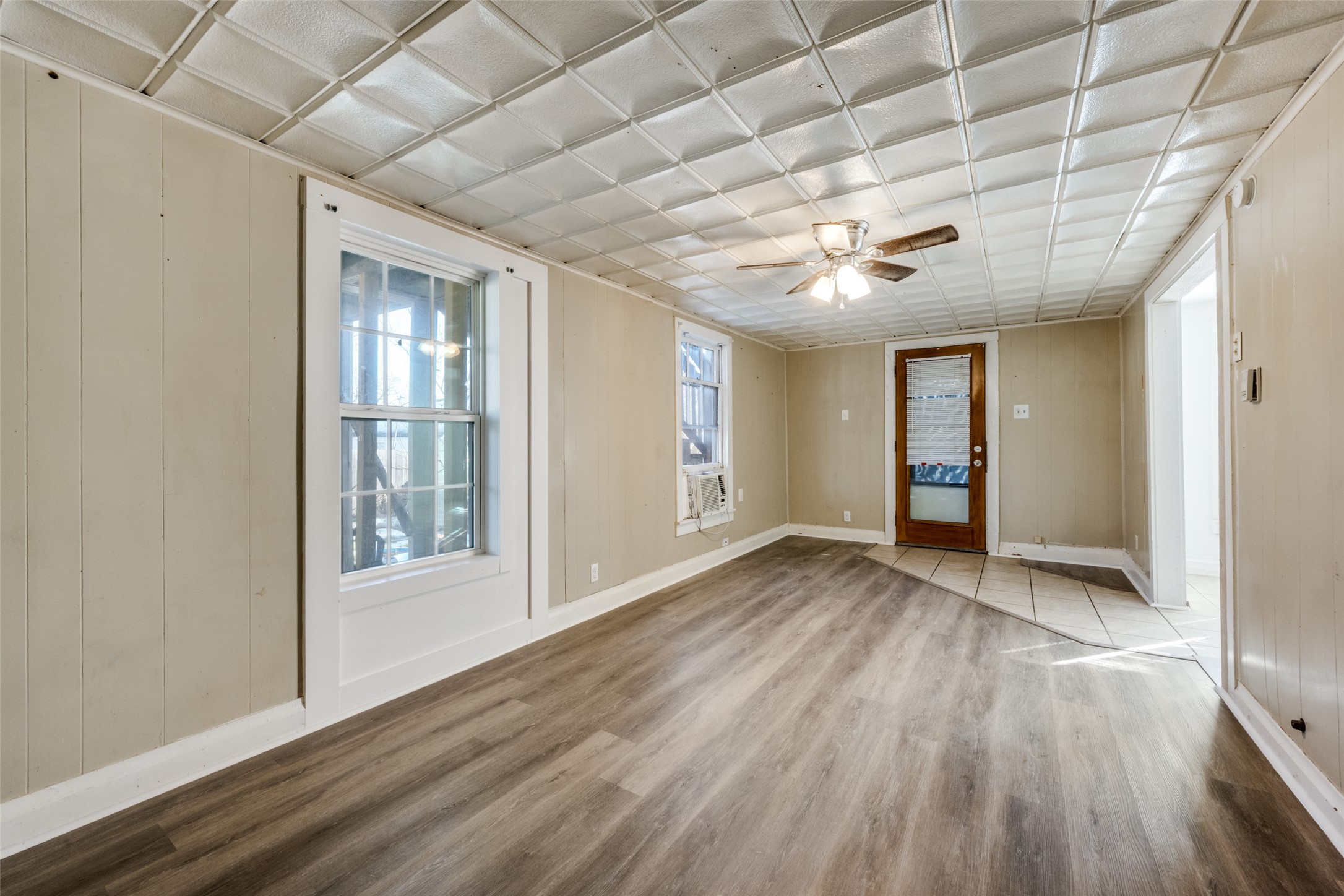 211 E Sherman Drive Denton TX 76209