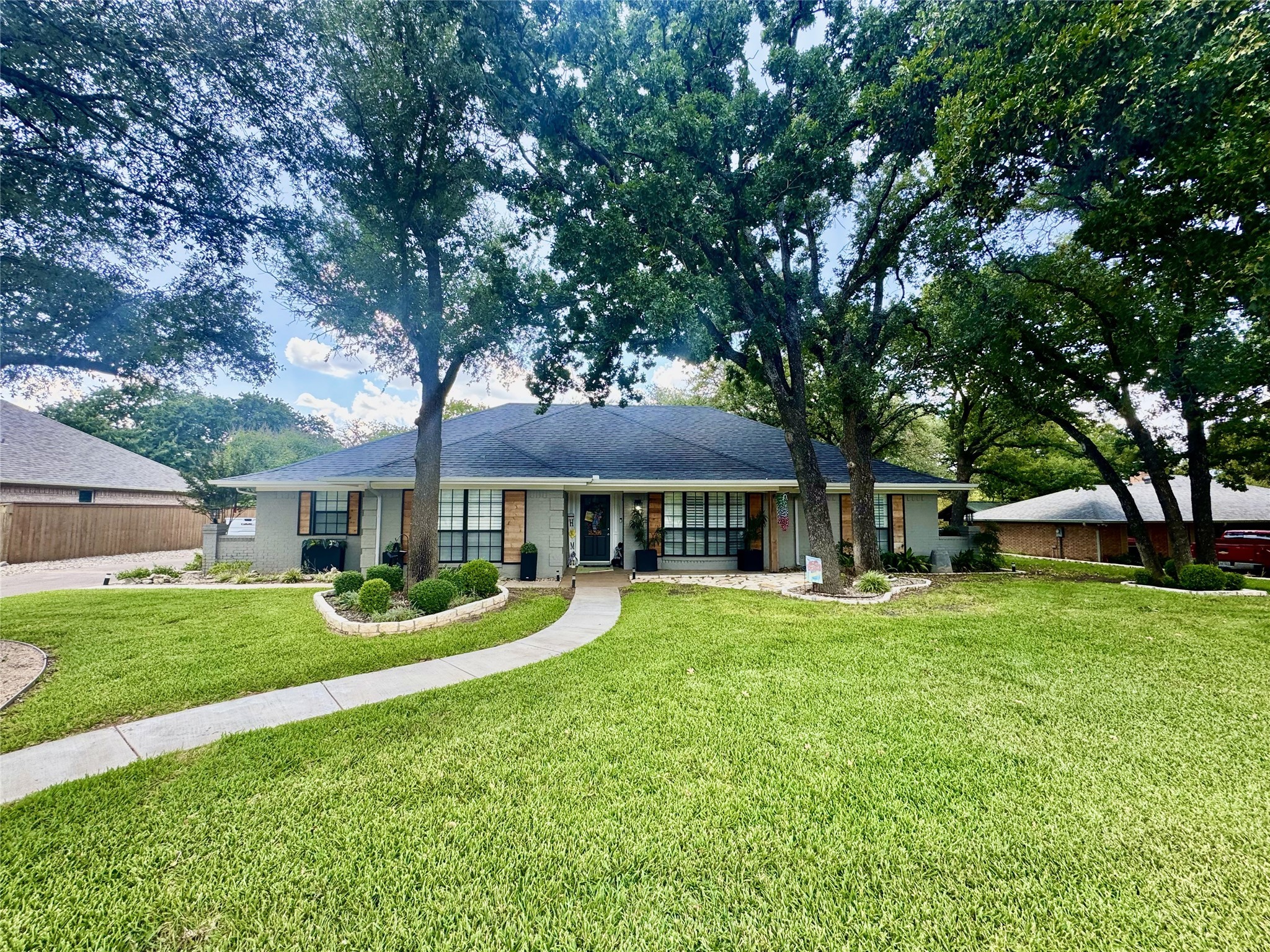 8502 Auburn Court Granbury TX 76049