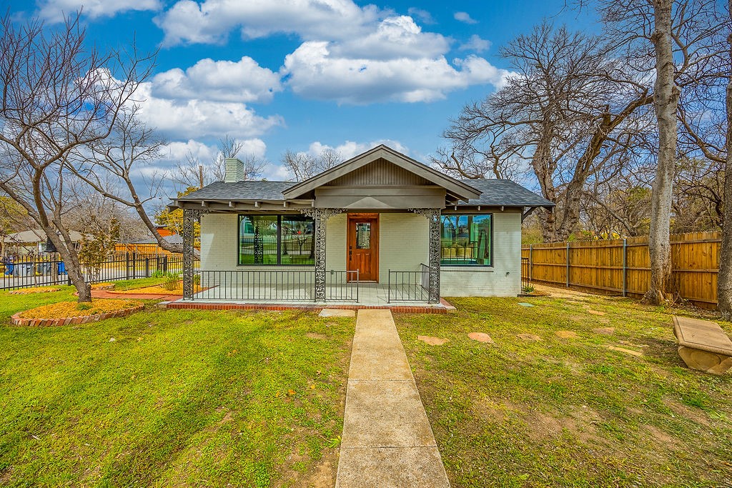 624 N Vernon Avenue Dallas TX 75208
