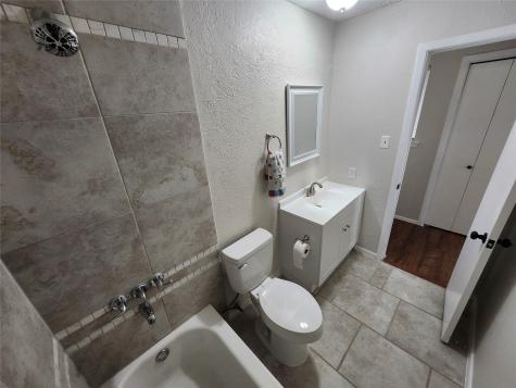 713 Cain Street Lake Dallas TX 75065
