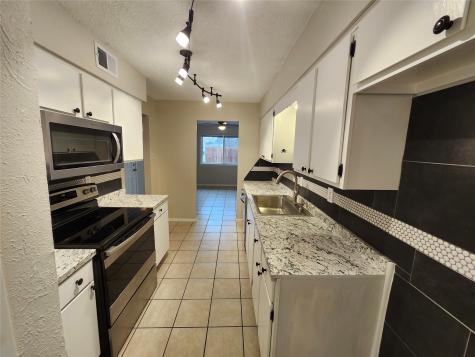 713 Cain Street Lake Dallas TX 75065
