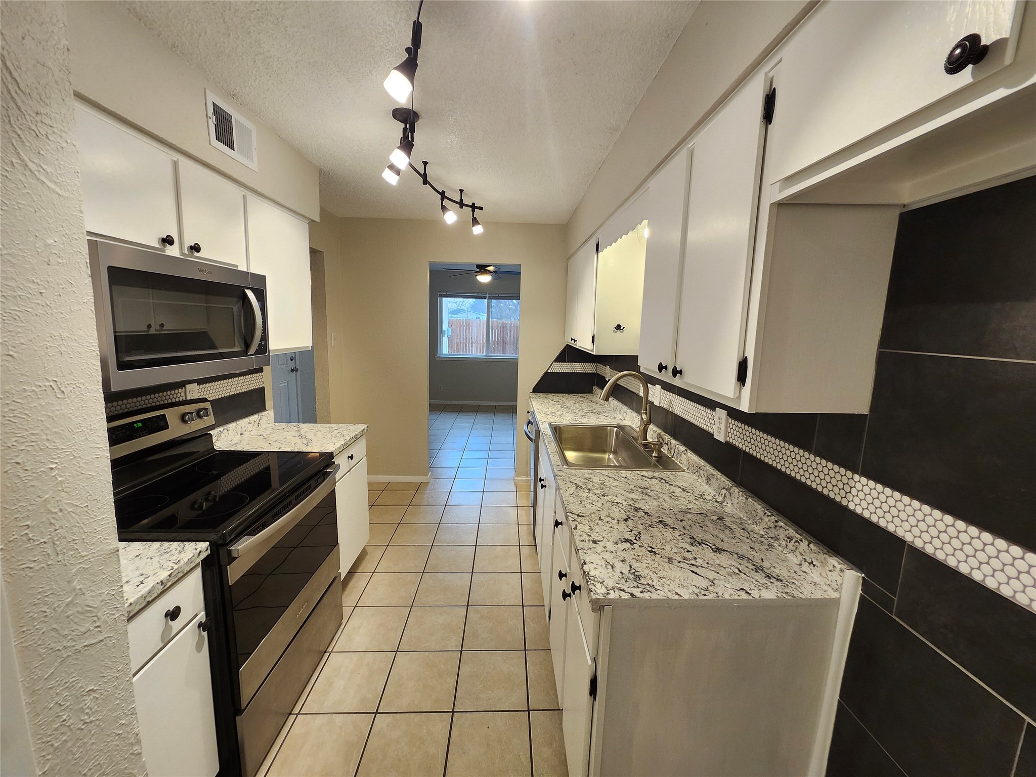 713 Cain Street Lake Dallas TX 75065
