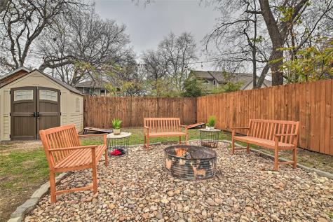 1460 W Allen Avenue Fort Worth TX 76110