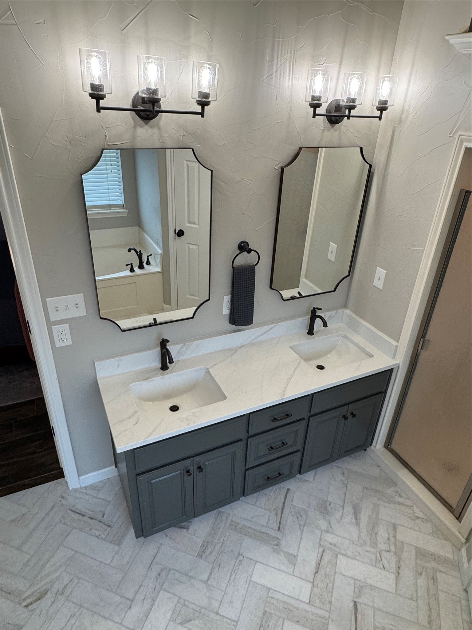10517 Calaveras Waco TX 76708
