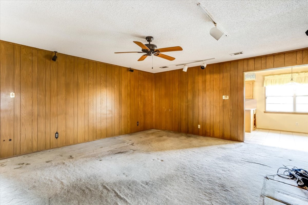 1706 Stagecoach Drive Pantego TX 76013