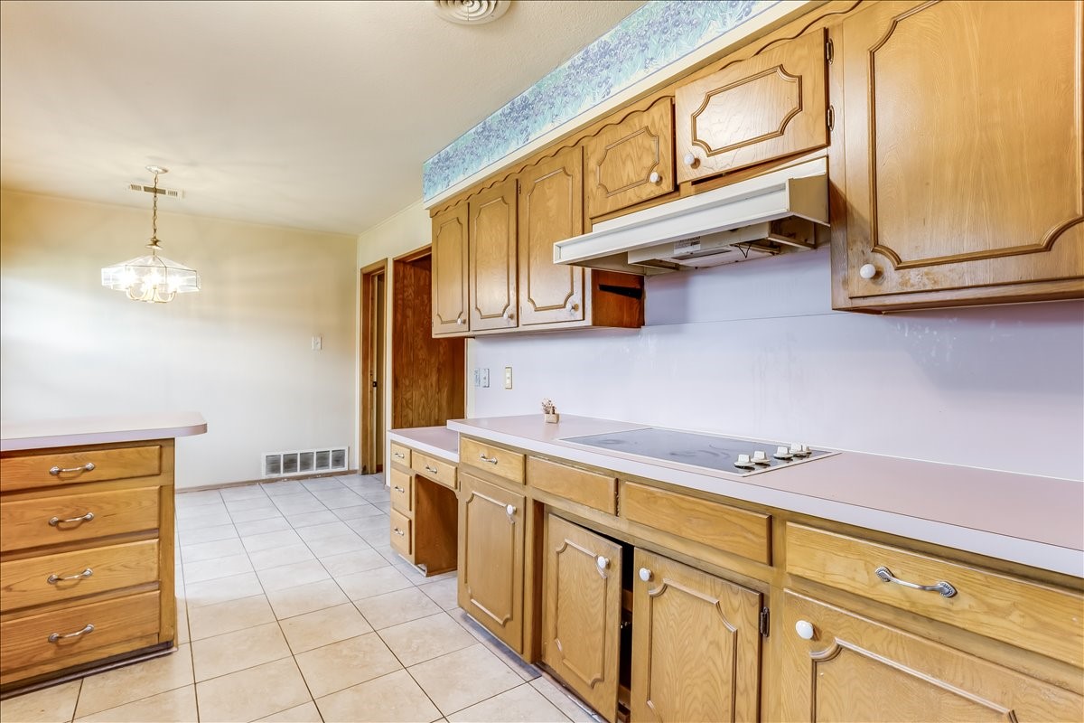 1706 Stagecoach Drive Pantego TX 76013