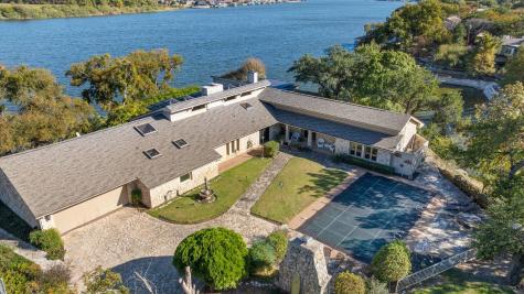 1517 Lakeview Court Granbury TX 76048
