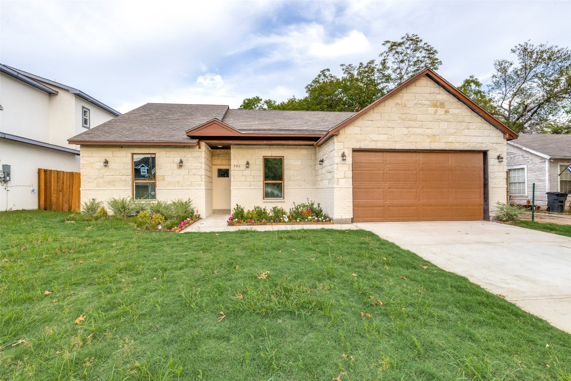 306 S Walker Street Mesquite TX 75149