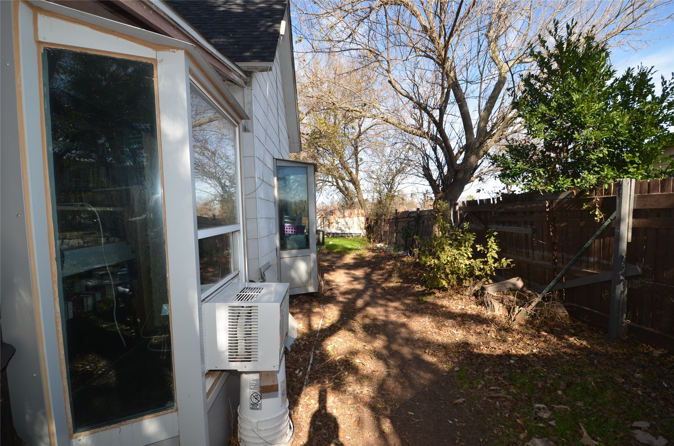 146 W Baggett Avenue Poolville TX 76487