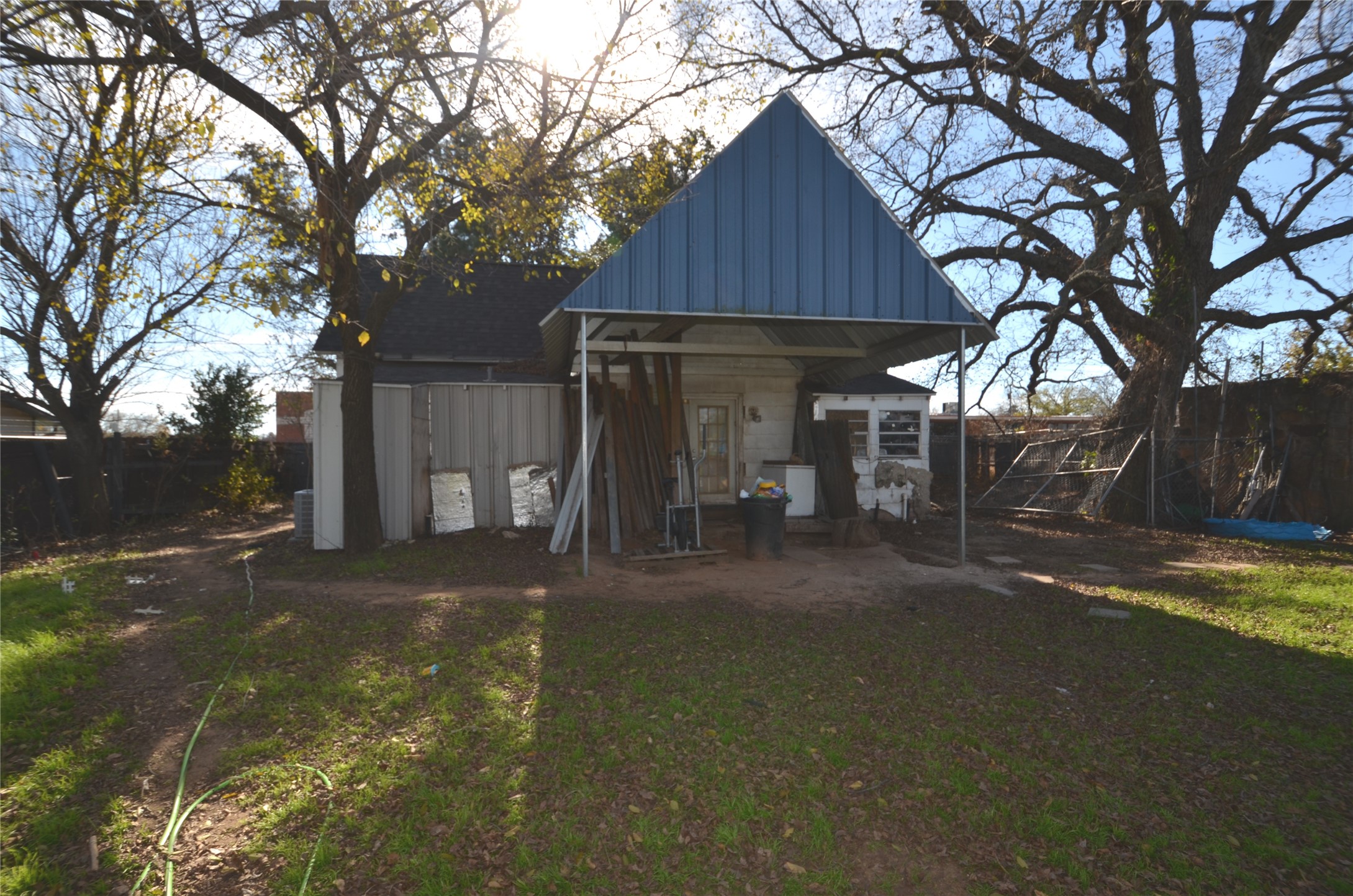 146 W Baggett Avenue Poolville TX 76487