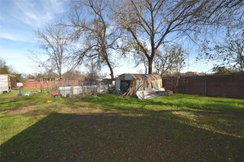 146 W Baggett Avenue Poolville TX 76487