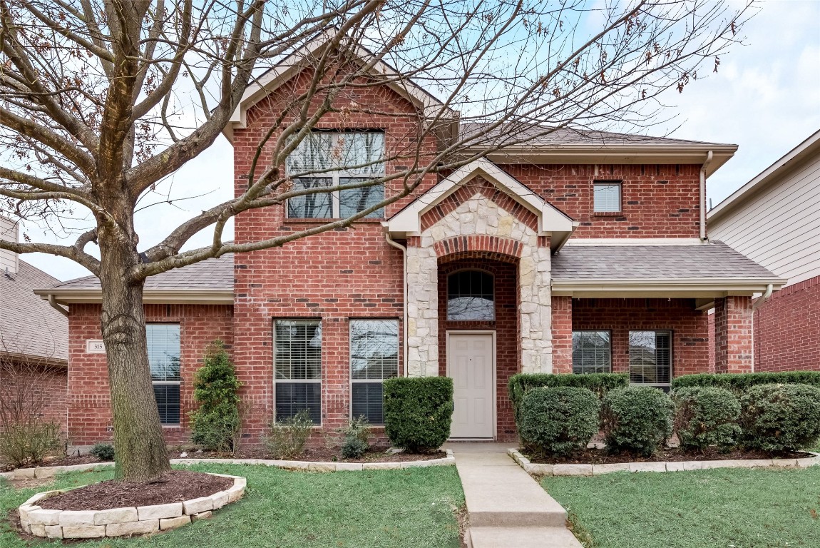 315 Village Drive Red Oak TX 75154