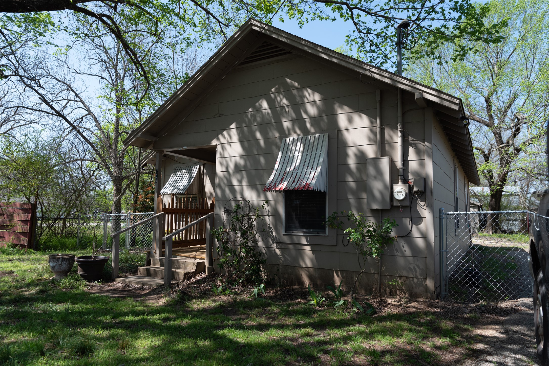 707 Ritchey Street Gainesville TX 76240