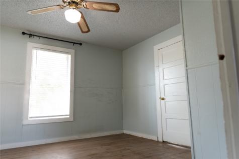 707 Ritchey Street Gainesville TX 76240