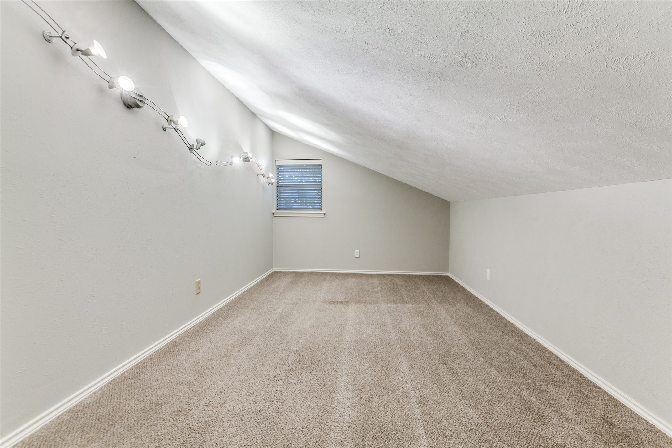 1802 Auburn Drive Richardson TX 75081