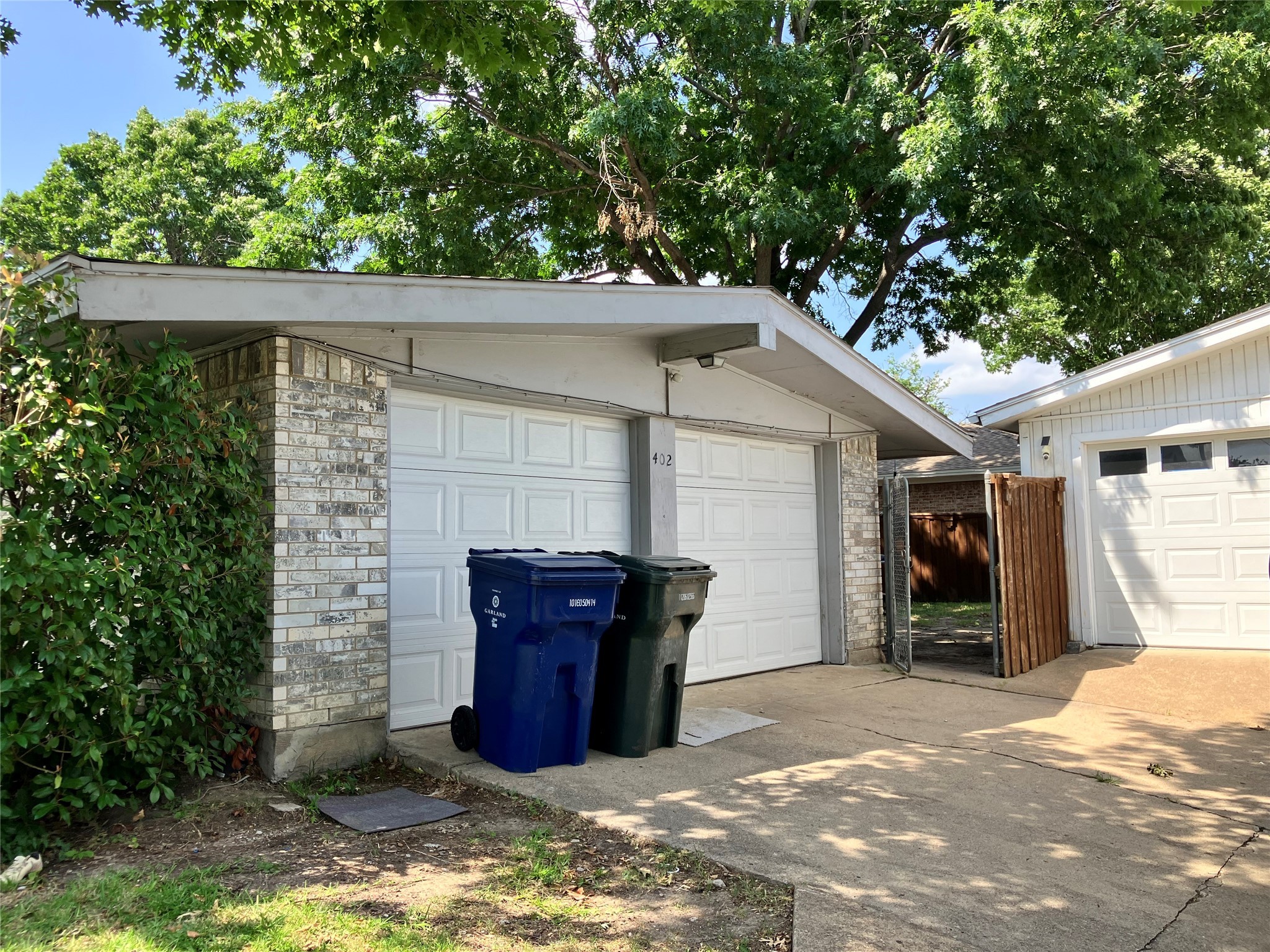 402 Duke Street Garland TX 75043