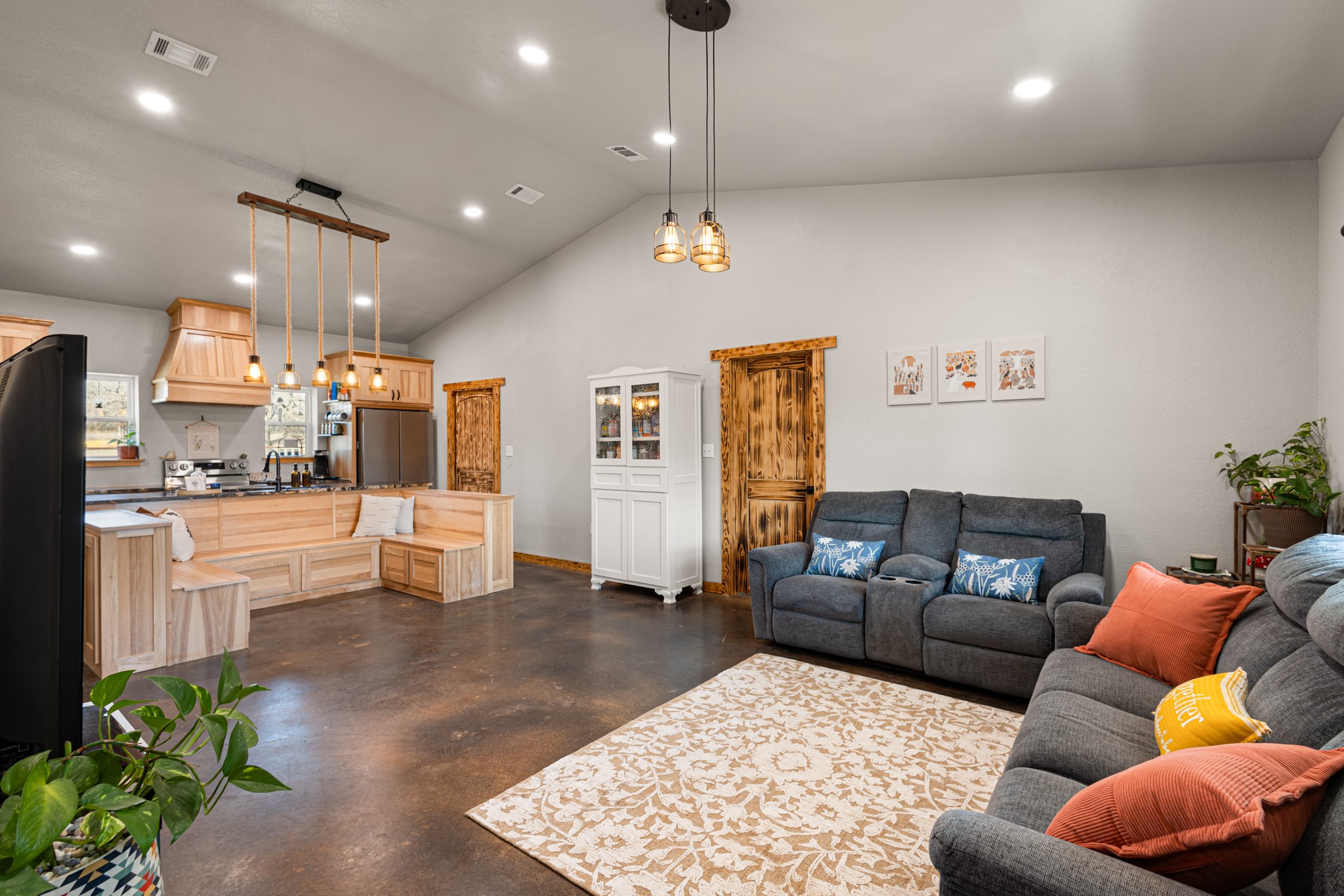 1501 Huddleston Road Sunset TX 76270