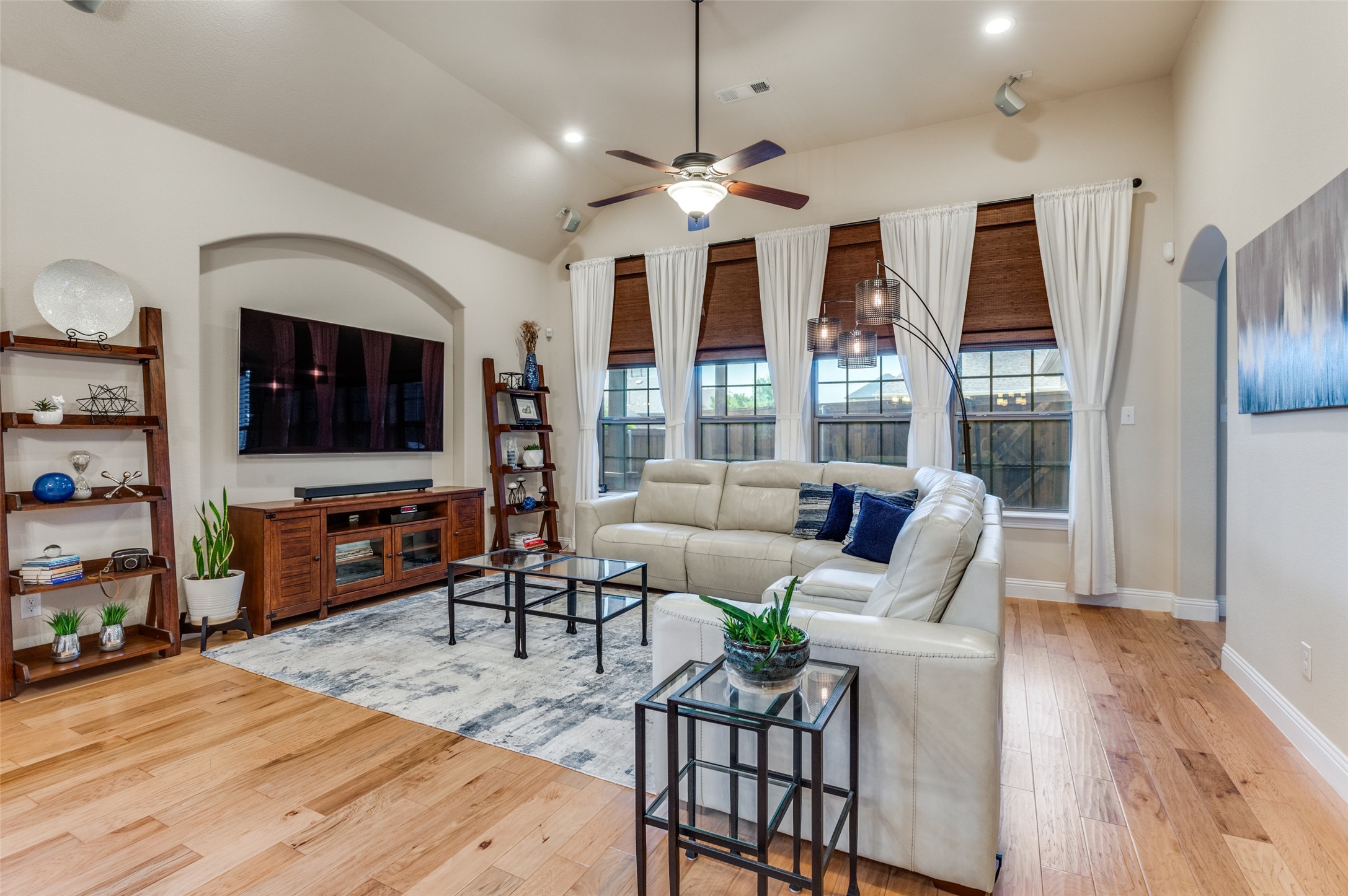 1007 Ivy Charm Way Arlington TX 76005