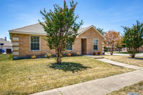 301 Honeysuckle Court Red Oak TX 75154