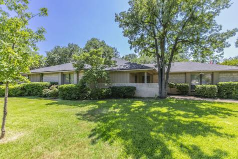 1604 Oak Hollow Drive Woodway TX 76712