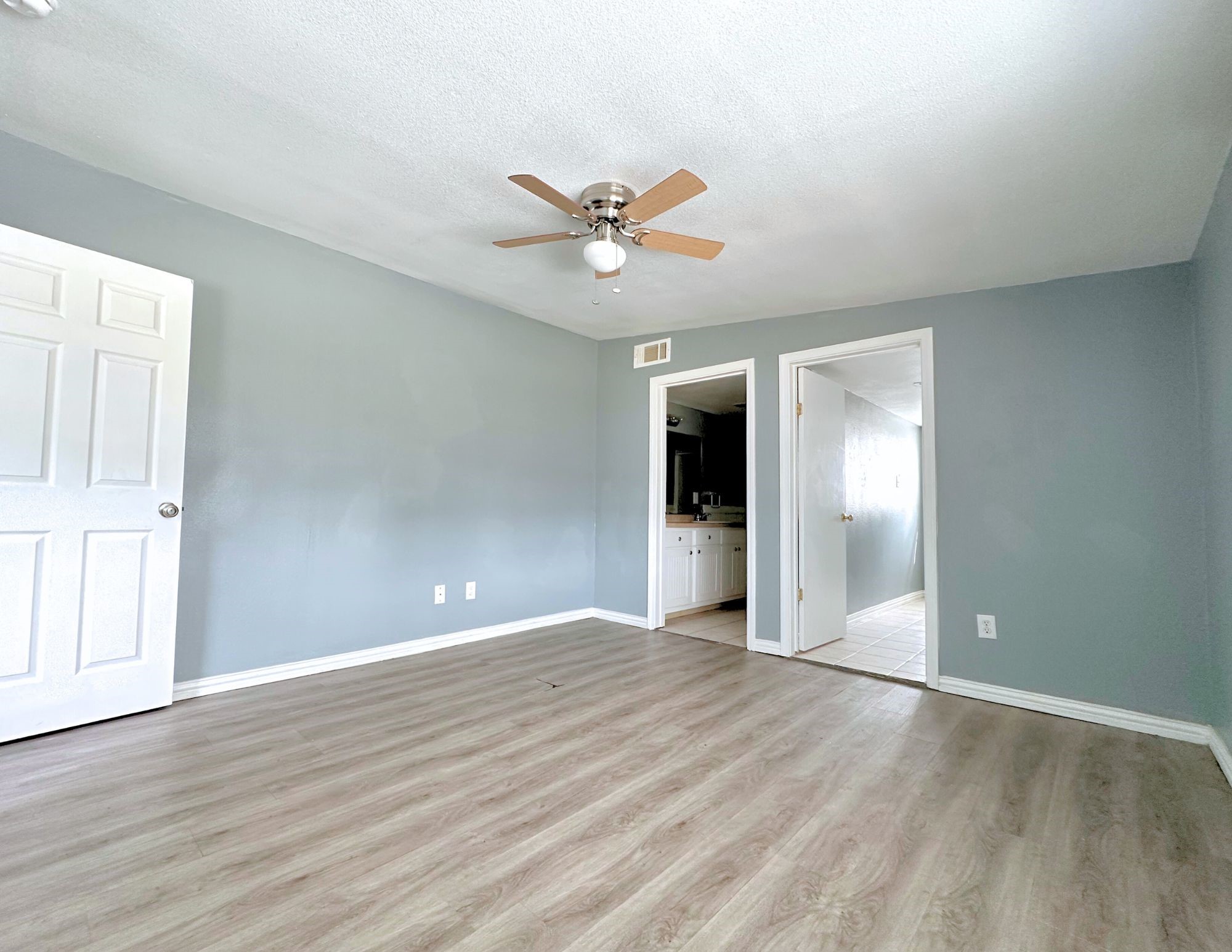2530 W Elm Street Denison TX 75020