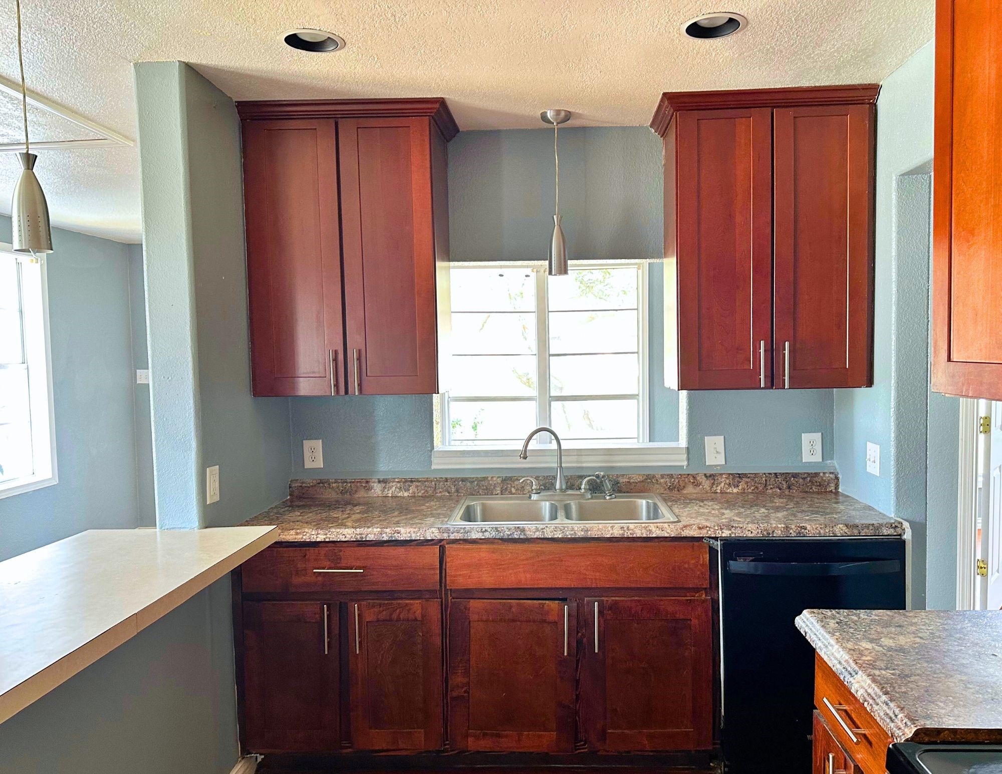 2530 W Elm Street Denison TX 75020