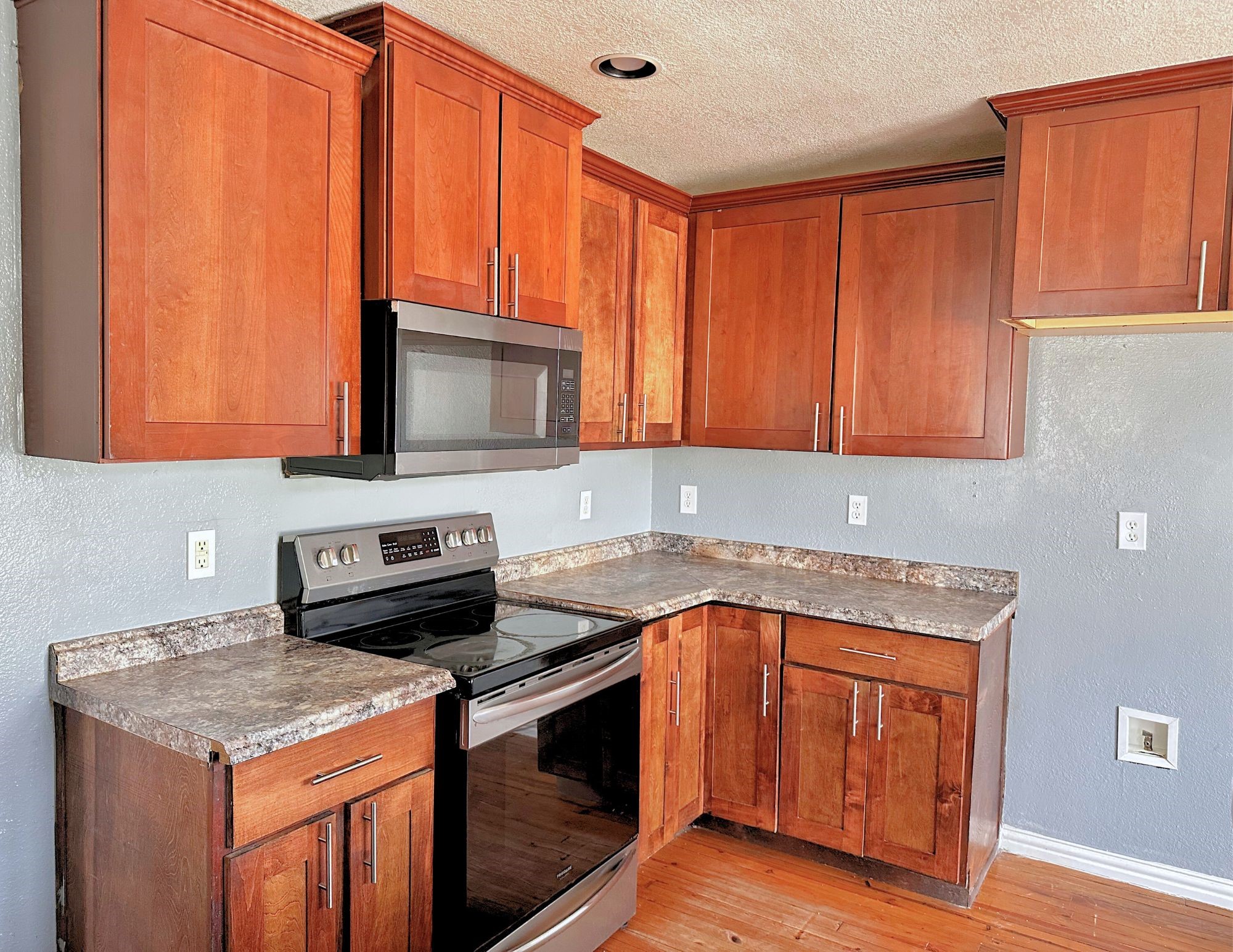 2530 W Elm Street Denison TX 75020