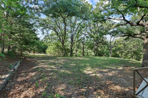 252 Hacienda Drive Pottsboro TX 75076