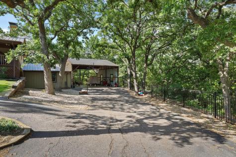 252 Hacienda Drive Pottsboro TX 75076