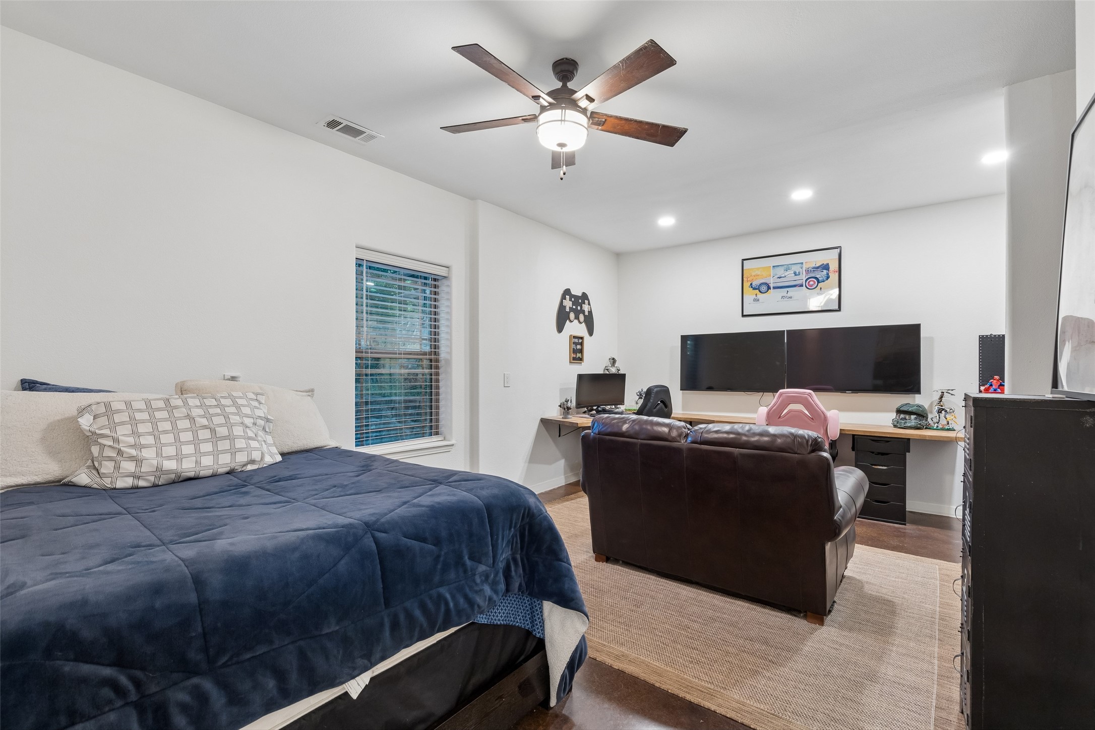 1402 Lakeview Boulevard Denton TX 76208