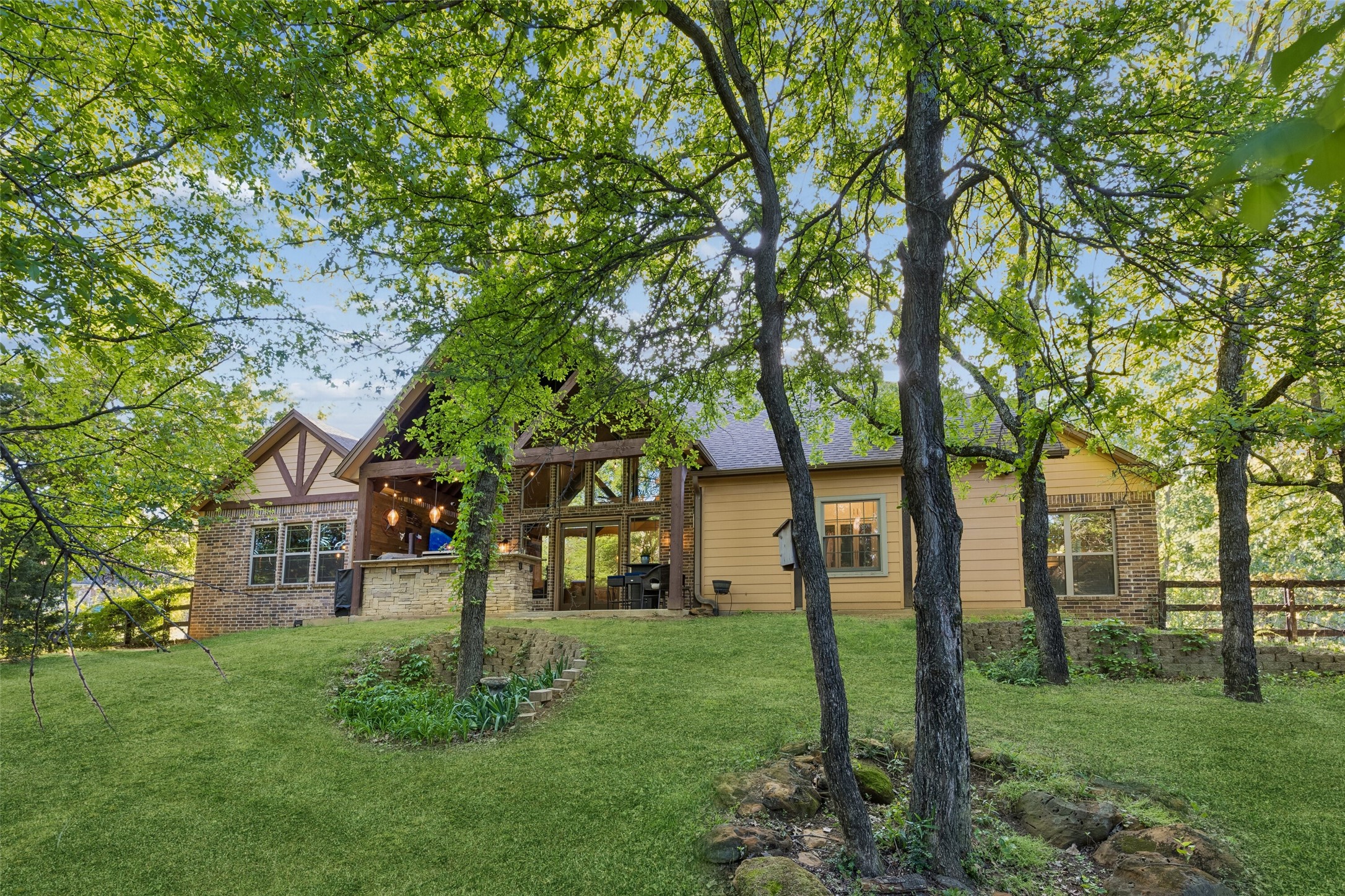 1402 Lakeview Boulevard Denton TX 76208
