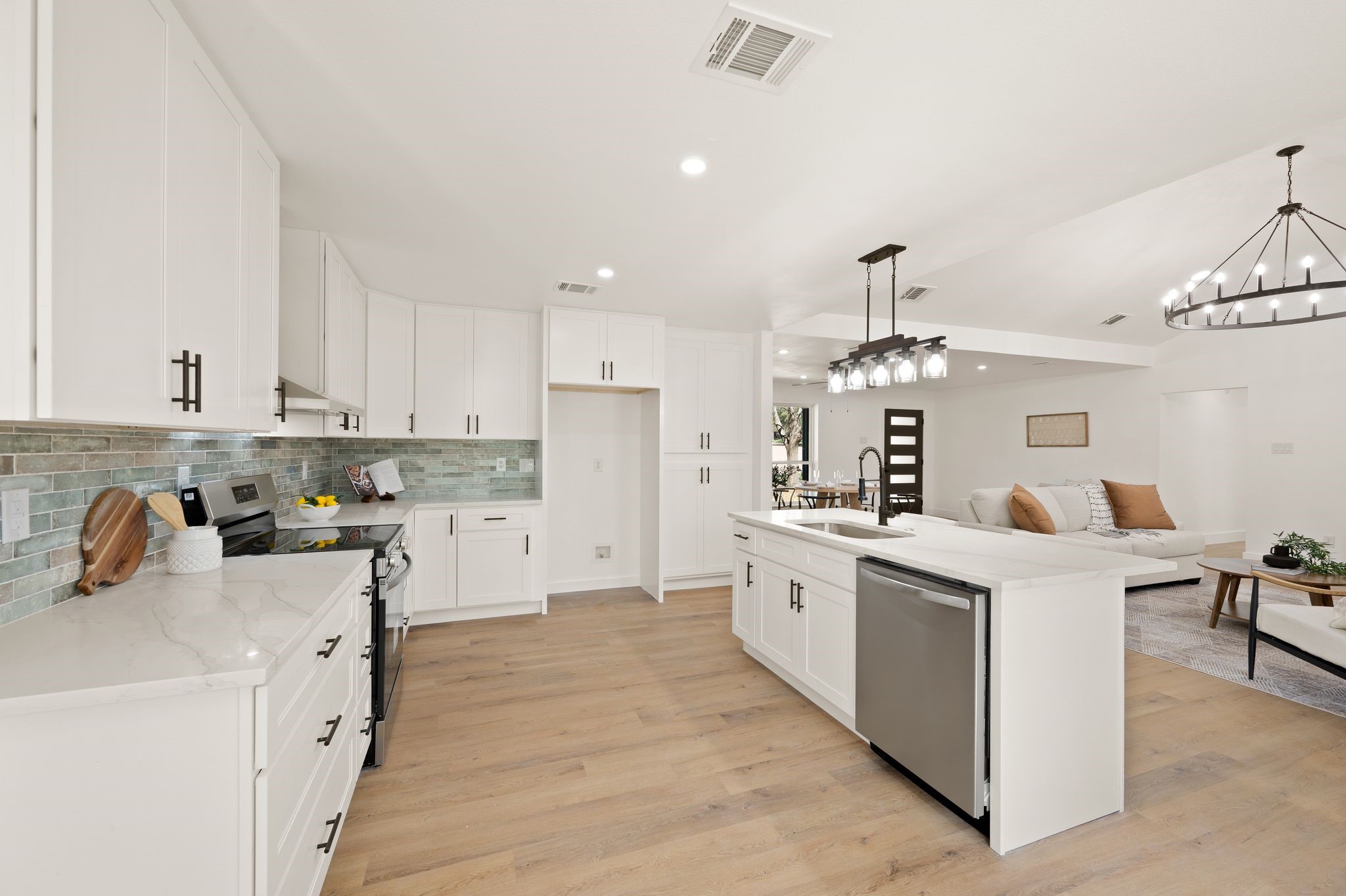 8420 Bellingham Drive Dallas TX 75228