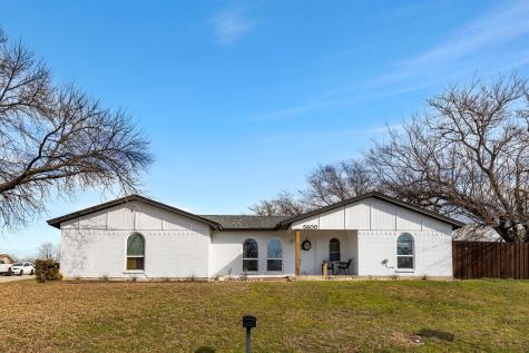 5600 Denise Drive Haltom City TX 76148
