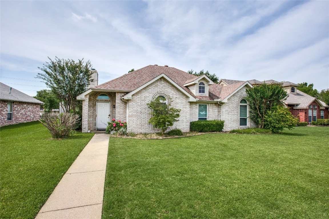 7606 Maui Lane Rowlett TX 75089