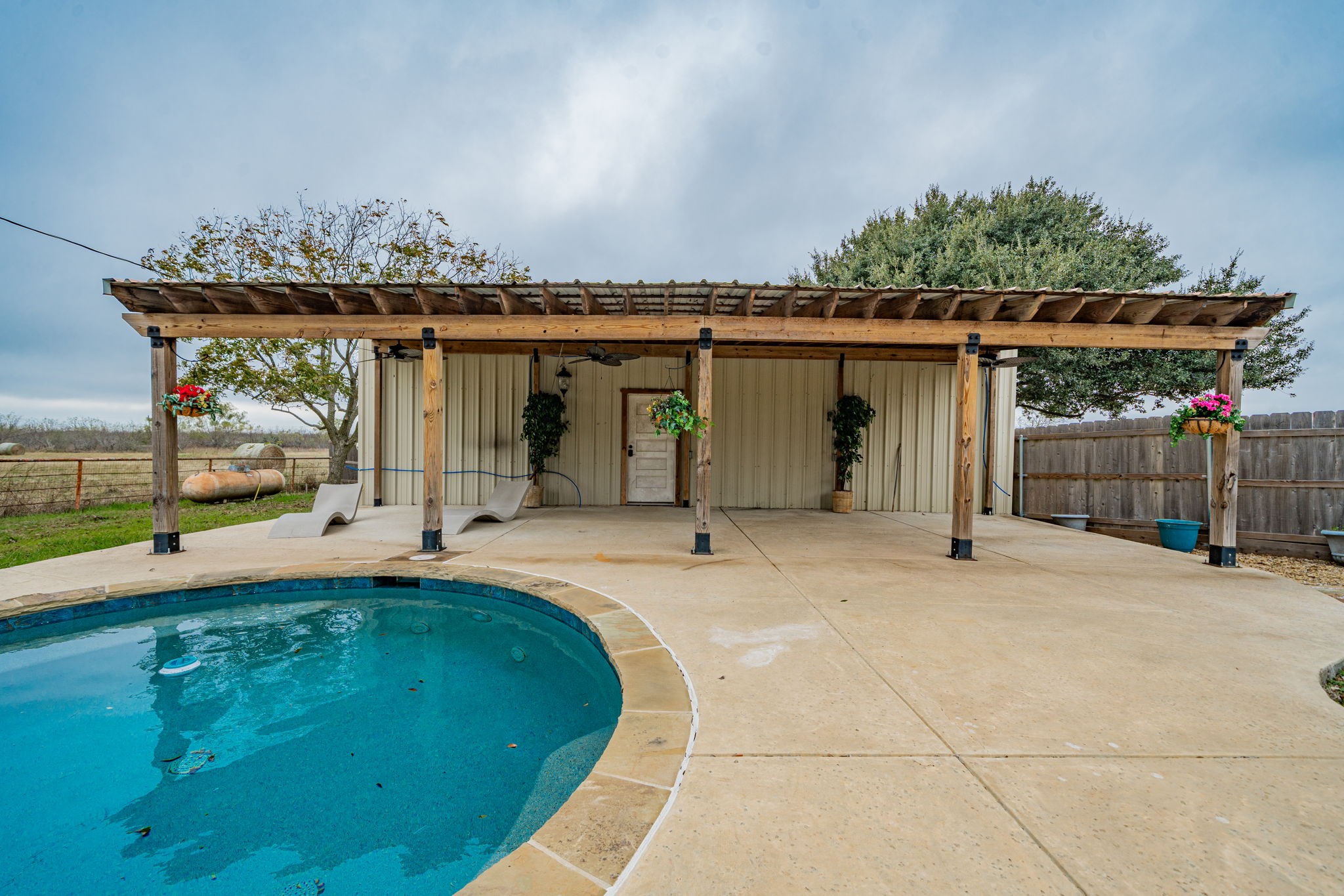 5612 E State Highway 243 Kaufman TX 75142