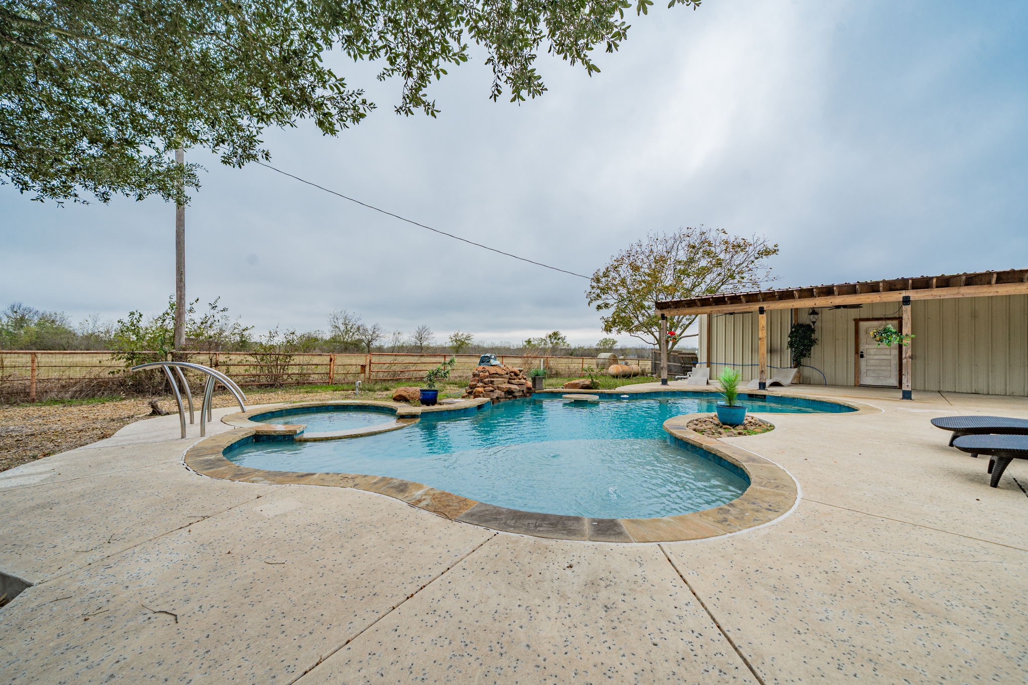 5612 E State Highway 243 Kaufman TX 75142