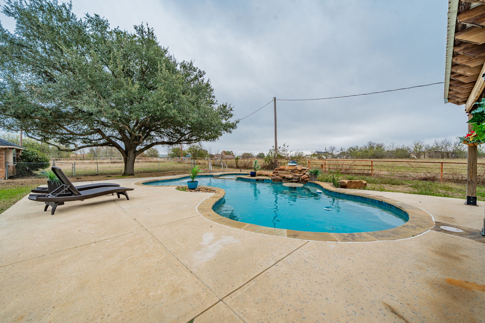 5612 E State Highway 243 Kaufman TX 75142
