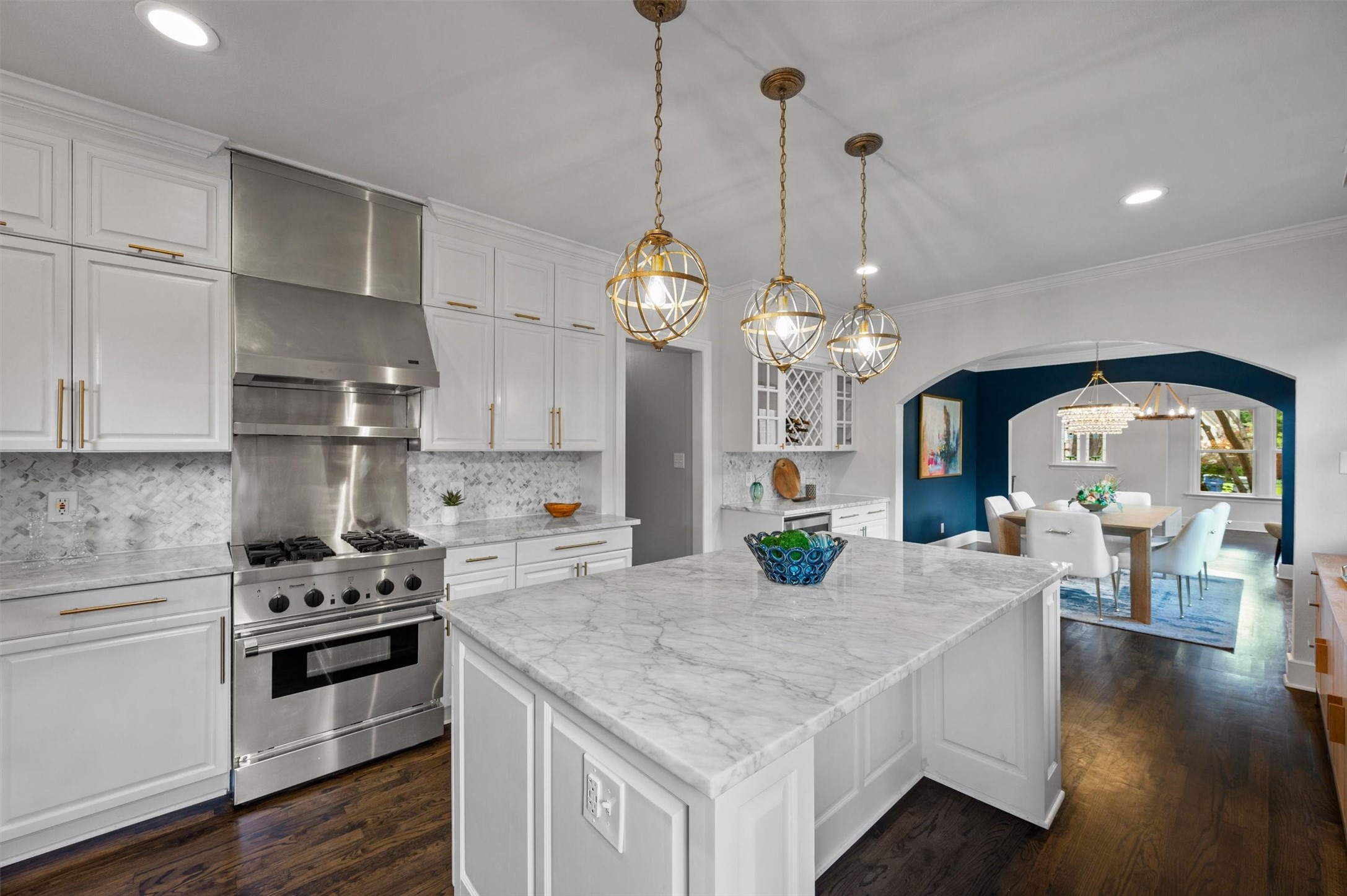 5621 Mccommas Boulevard Dallas TX 75206