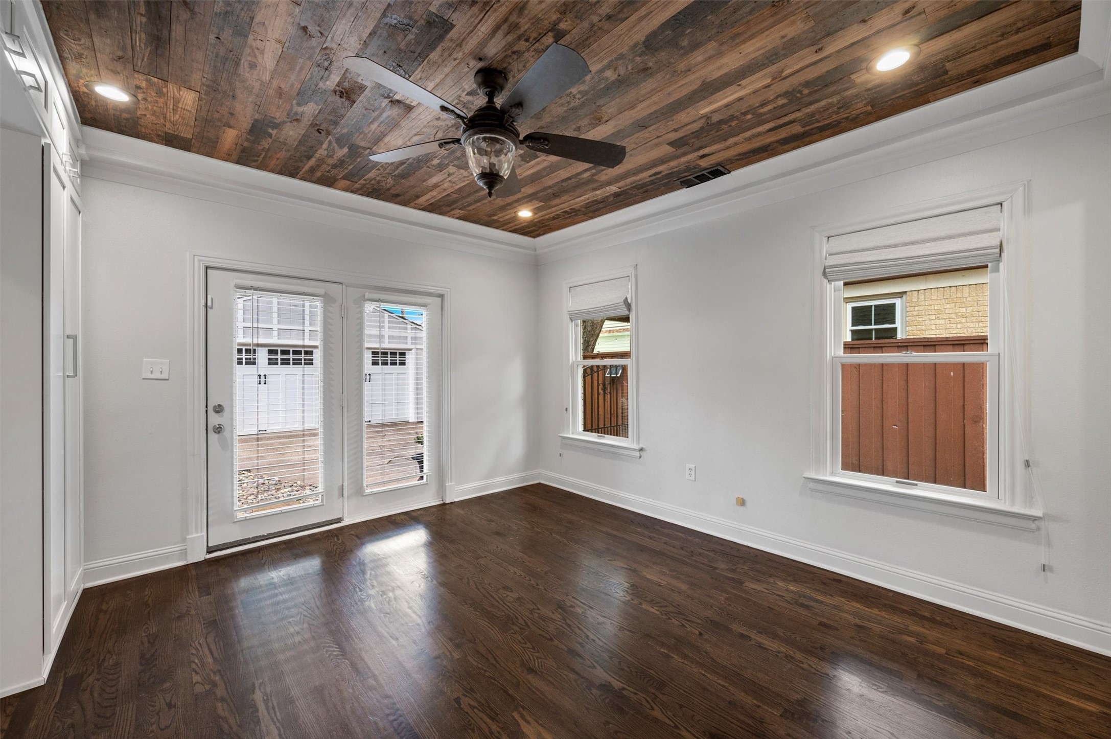 5621 Mccommas Boulevard Dallas TX 75206