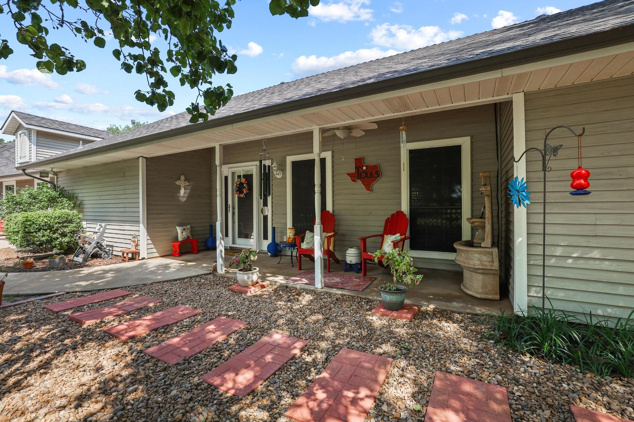 232 Magnus Road Denison TX 75021