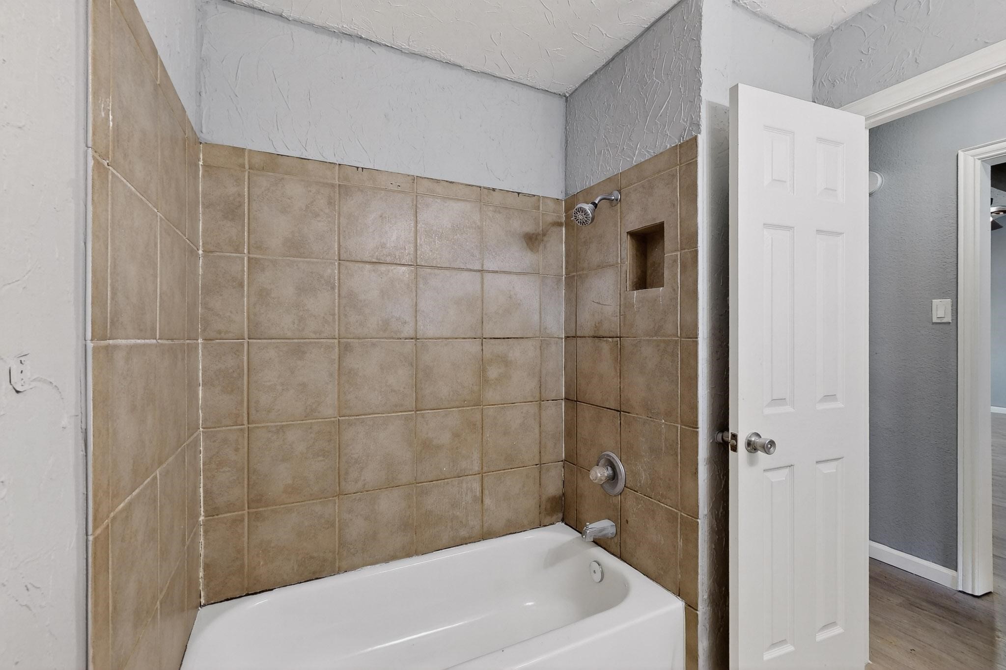 2211 Sierra Drive Grapevine TX 76051